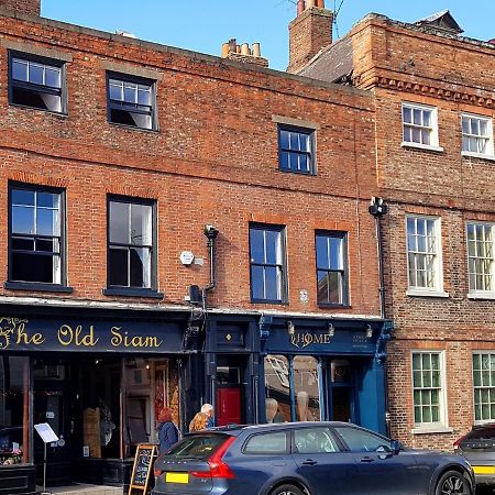 Maison Parfaite Yo1 - Exquisite 400 Year Old, City Centre Townhouse York Eksteriør billede