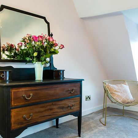 Maison Parfaite Yo1 - Exquisite 400 Year Old, City Centre Townhouse York Eksteriør billede
