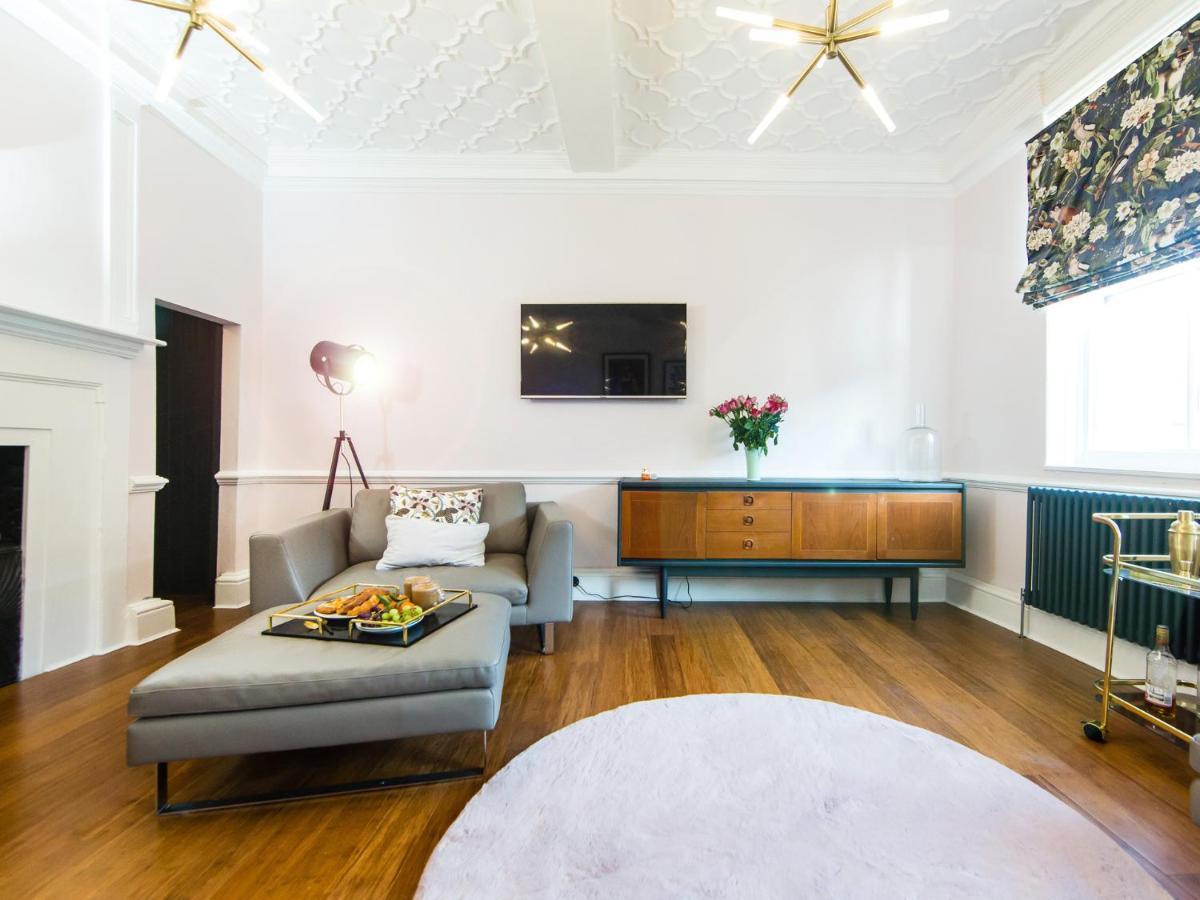 Maison Parfaite Yo1 - Exquisite 400 Year Old, City Centre Townhouse York Eksteriør billede