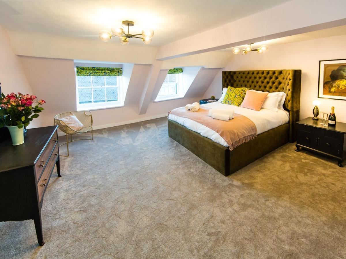 Maison Parfaite Yo1 - Exquisite 400 Year Old, City Centre Townhouse York Eksteriør billede
