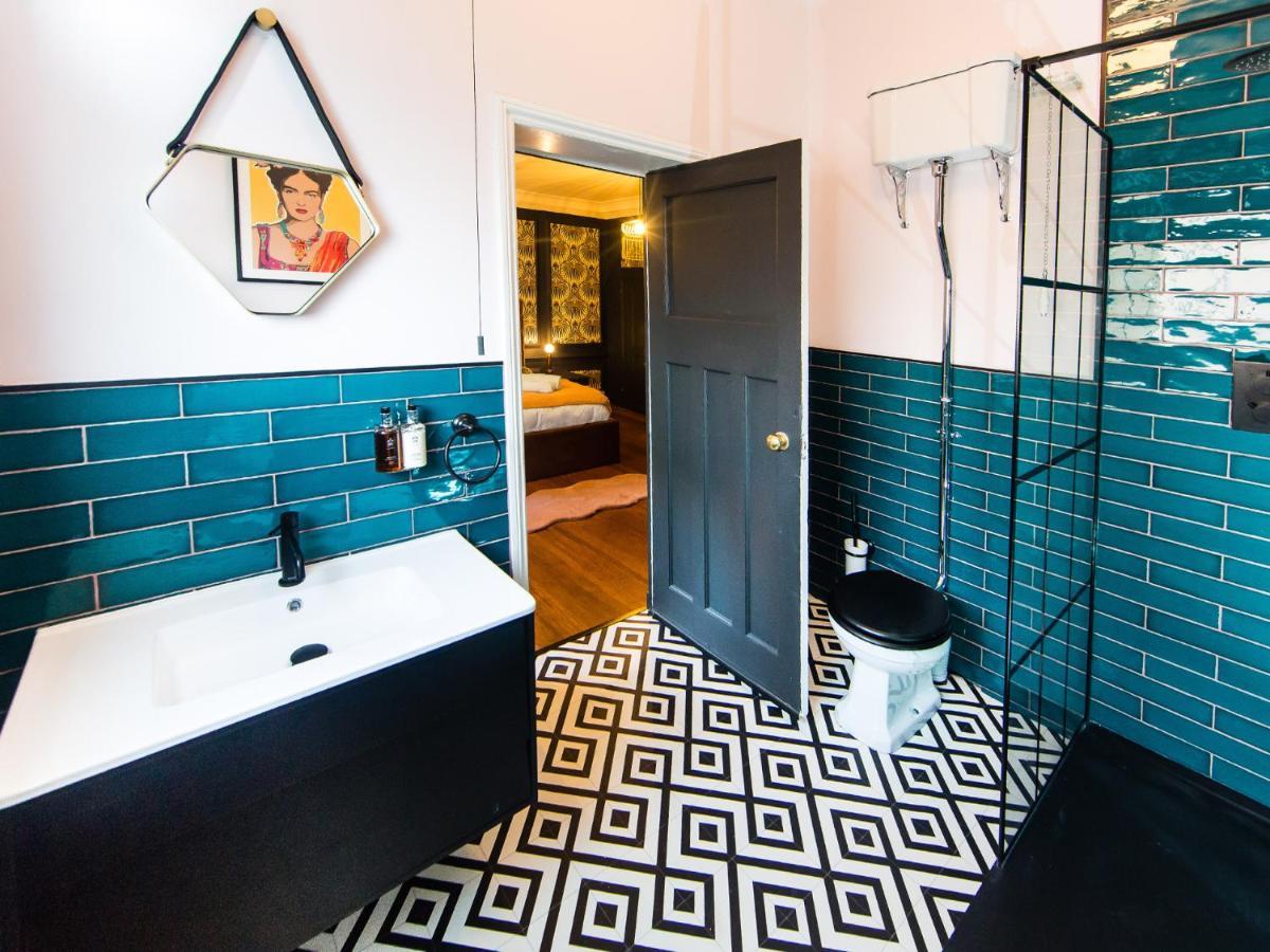 Maison Parfaite Yo1 - Exquisite 400 Year Old, City Centre Townhouse York Eksteriør billede
