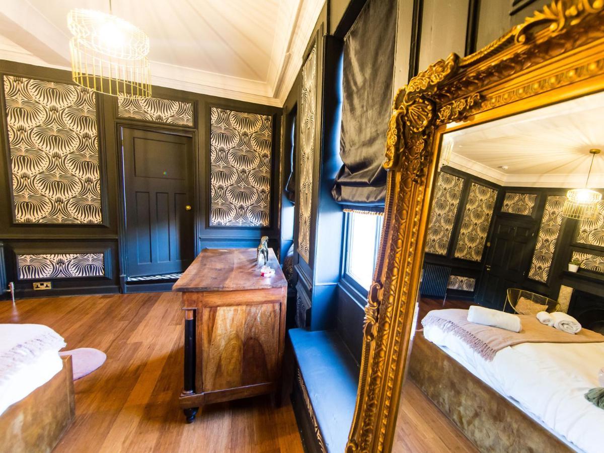 Maison Parfaite Yo1 - Exquisite 400 Year Old, City Centre Townhouse York Eksteriør billede