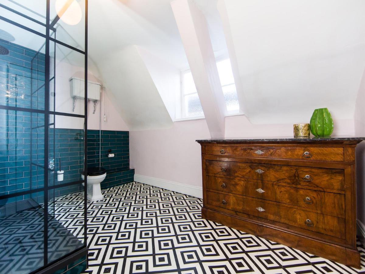 Maison Parfaite Yo1 - Exquisite 400 Year Old, City Centre Townhouse York Eksteriør billede